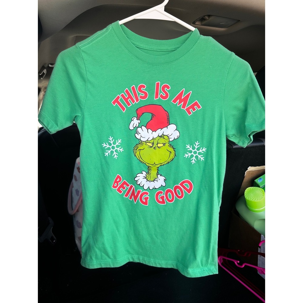 Dr. Seuss The Grinch Kids Green Christmas Graphic T-Shirt Size M 8